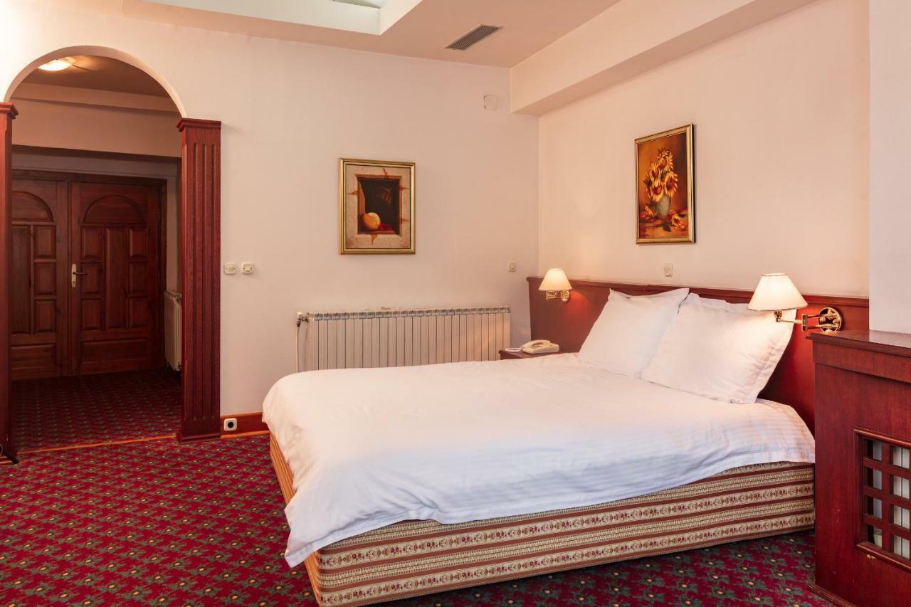 Hotel Bistra, Resort مافروفو المظهر الخارجي الصورة
