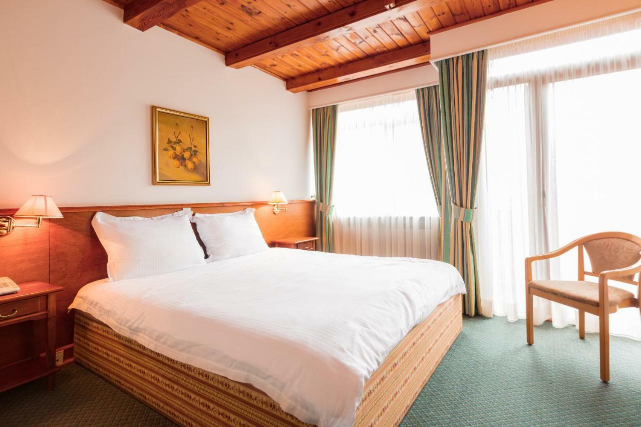 Hotel Bistra, Resort مافروفو المظهر الخارجي الصورة
